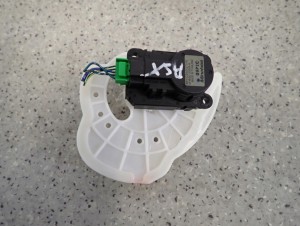 MITSUBISHI ASX 10-16 SILNICZEK STEROWANIA NAGRZEWNICY 2/4 MINIATURA