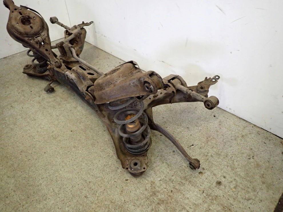 MAZDA 6 02-07 BELKA TYLNEGO ZAWIESZENIA 13/15