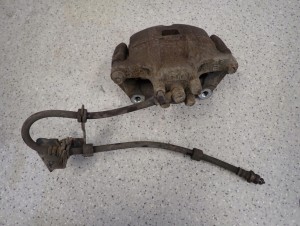 MITSUBISHI ASX 1.8 DID 10-16 ZACISK HAMULCOWY PRZEDNI LEWY 7/7 MINIATURA