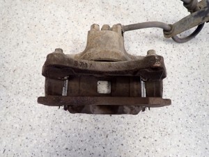 MITSUBISHI ASX 1.8 DID 10-16 ZACISK HAMULCOWY PRZEDNI PRAWY 5/8 MINIATURA