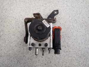 CHEVROLET AVEO T250 07- 1.2i POMPA ABS 6/8 MINIATURA