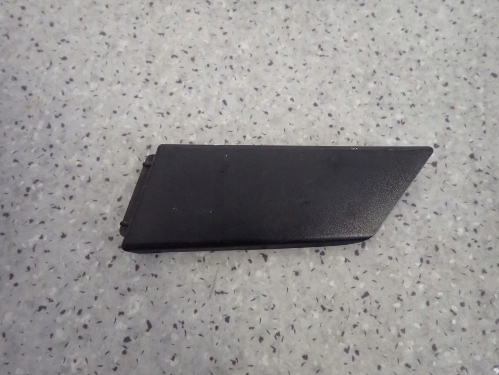 TOYOTA YARIS II 06- ZAŚLEPKA LISTWA DRZWI PRZEDNIA PRAWA 2/3