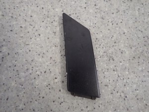 TOYOTA YARIS II 06- ZAŚLEPKA LISTWA DRZWI PRZEDNIA PRAWA 1/3 MINIATURA