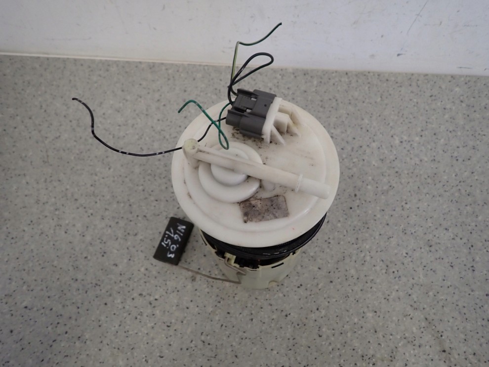 NISSAN ALMERA N16 03-06 BENZYNA CZUJNIK POZIOMU PALIWA PŁYWAK POMPA 5/5