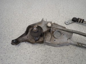 MITSUBISHI ASX 10- MECHANIZM WYCIERACZEK PRZEDNICH PRZÓD 2/7 MINIATURA