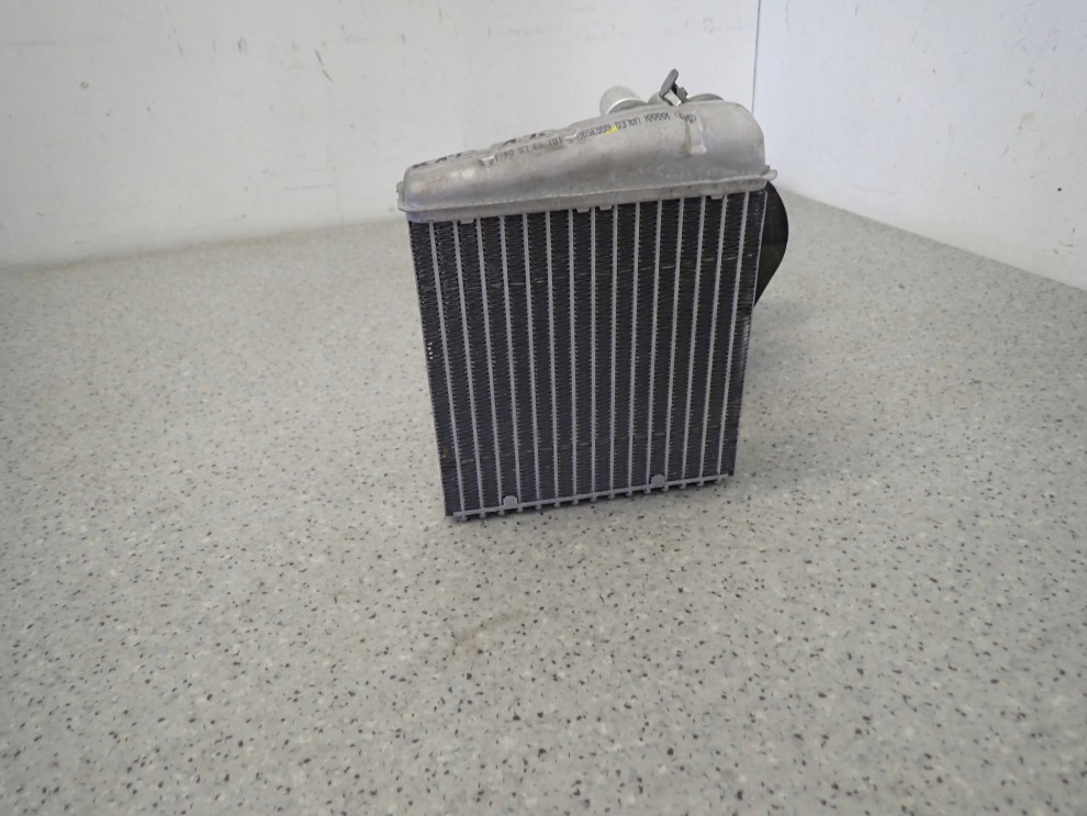 NISSAN MICRA K12 02-10 NAGRZEWNICA RADIATOR 4/6