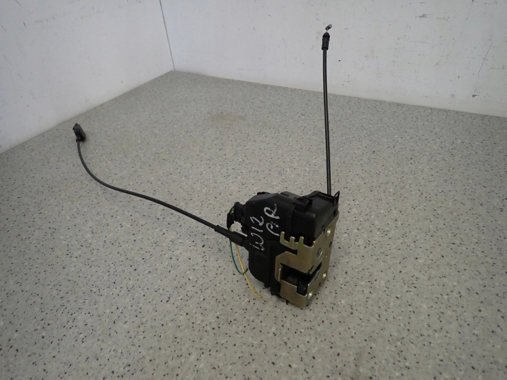 NISSAN PRIMERA P12 KOMBI 02-07 ZAMEK DRZWI TYLNY PRAWY 1/6