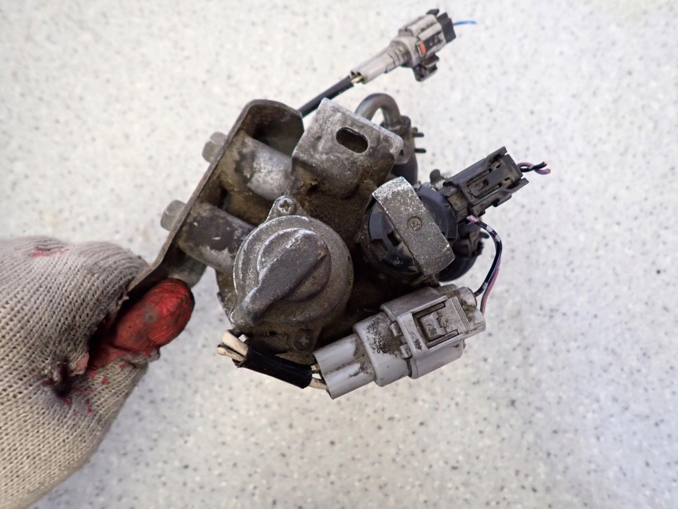 MITSUBISHI ASX 1.8 DID 10- PODSTAWA FILTRA PALIWA 5/7