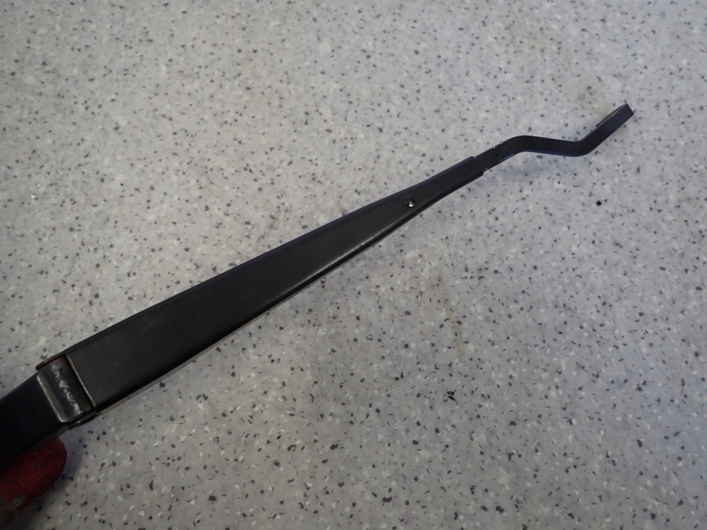 SUZUKI GRAND VITARA 06- II RAMIE WYCIERACZKI LEWE 3/4