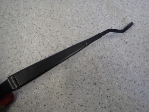 SUZUKI GRAND VITARA 06- II RAMIE WYCIERACZKI LEWE 3/4 MINIATURA