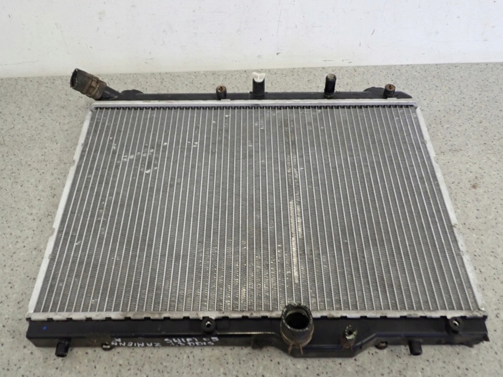 SUZUKI SWIFT 05-10 1,3 DDIS CHŁODNICA WODY DIESEL 6/6