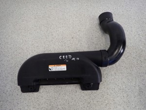 KIA CEED I 07-12 ŁAPACZ POWIETRZA RURA 28212-1H110 1/3 MINIATURA