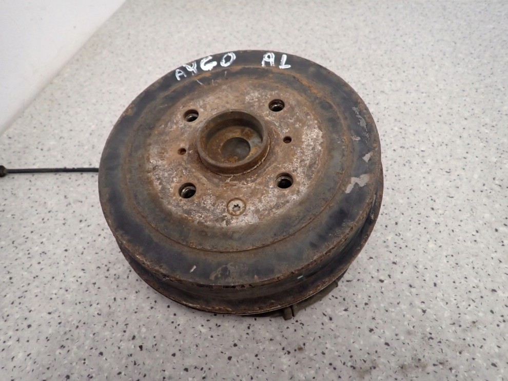 TOYOTA AYGO 05-12 BĘBEN HAMULCOWY TY LEWY TARCZA KOTWICZNA PIASTA SZCZEKI 2/7