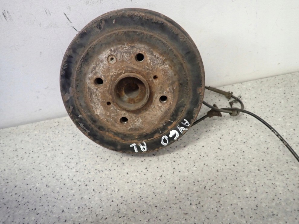 TOYOTA AYGO 05-12 BĘBEN HAMULCOWY TY LEWY TARCZA KOTWICZNA PIASTA SZCZEKI 6/7