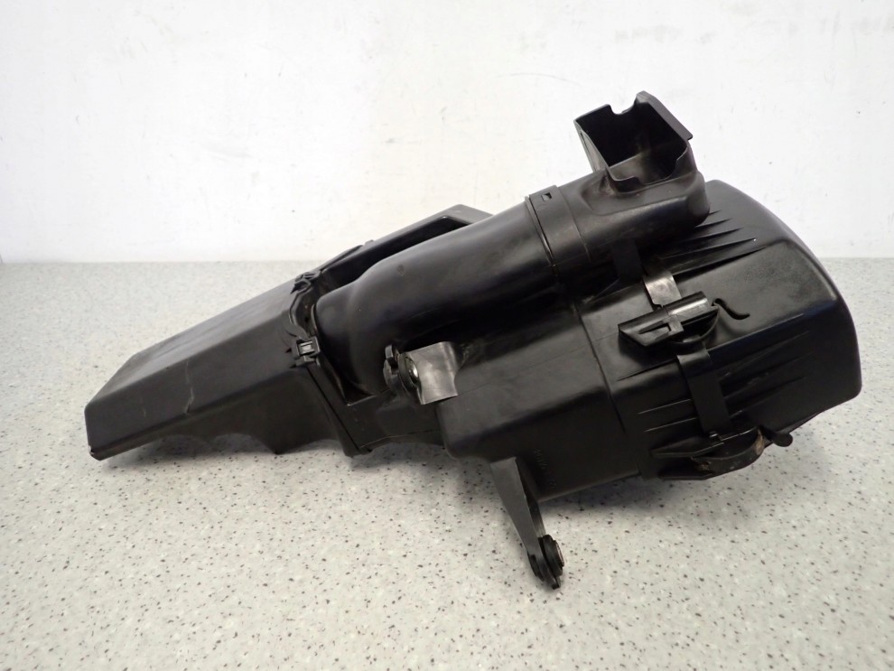 HYUNDAI IX20 1.4i 1.6i 09- OBUDOWA FILTRA POWIETRZA 4/6