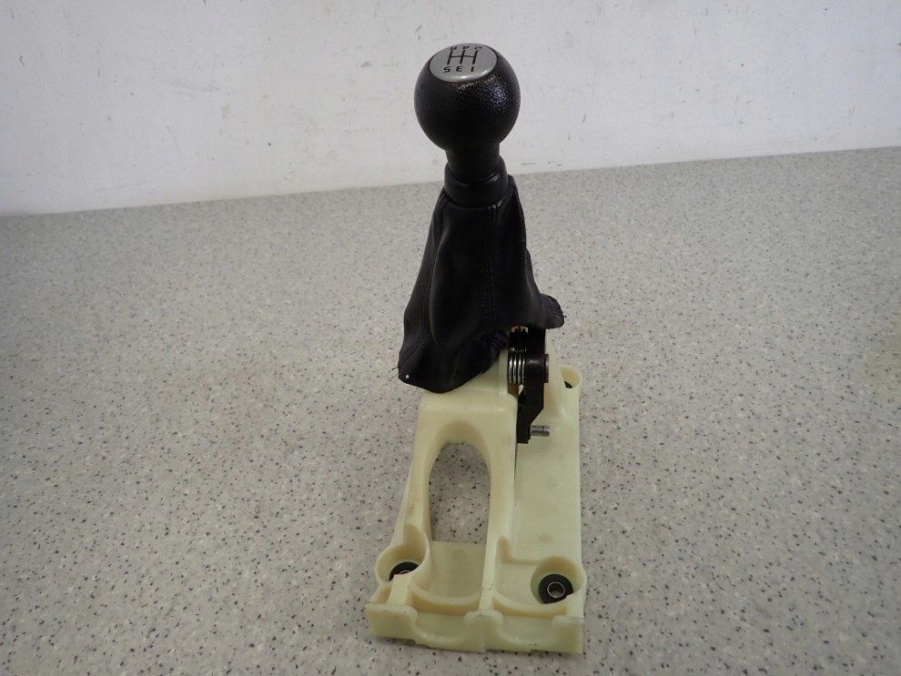 FIAT SEDICI SUZUKI SX4 TS 06- 1.6i 1.5i LEWAREK DŹWIGNIA ZMIANY BIEGÓW 3/7