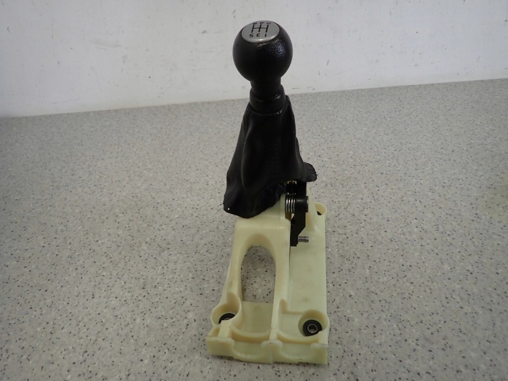 FIAT SEDICI SUZUKI SX4 TS 06- 1.6i 1.5i LEWAREK DŹWIGNIA ZMIANY BIEGÓW 4/7