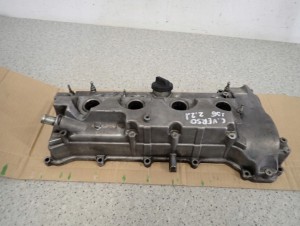 TOYOTA COROLLA VERSO AVENSIS T25 2.2 D4D POKRYWA ZAWORÓW 2AD 4/5 MINIATURA