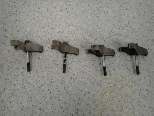 TOYOTA COROLLA VERSO AVENSIS T25 2.2 D4D 2AD MOCOWANIE WTRYSKIWACZA STOPKA 2/3 MINIATURA