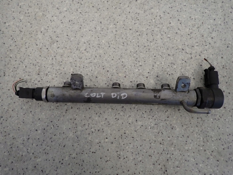 MITSUBISHI COLT CZ3 1.5 DID 04- LISTWA WTRYSKOWA PALIWA 1/3