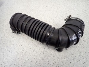 MITSUBISHI PAJERO III 00-06 3.2 DiD RURA PRZEWÓD TURBINY 1/5 MINIATURA