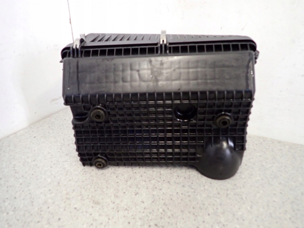 MITSUBISHI PAJERO III 00-06 3.2 DiD OBUDOWA FILTRA POWIETRZA 6/7