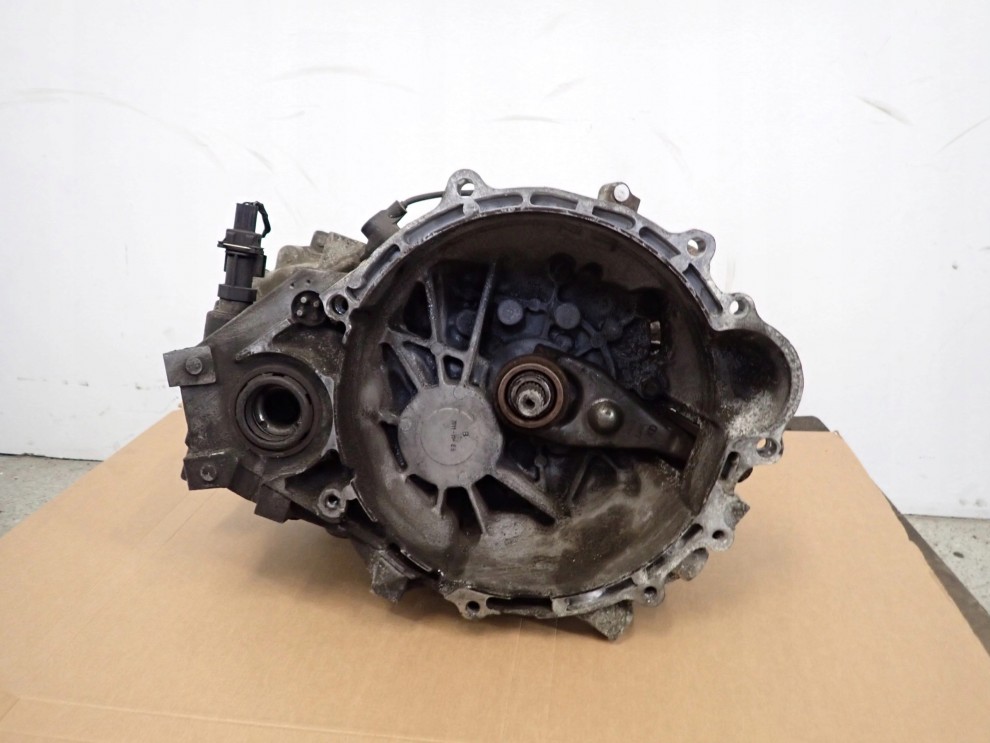 HYUNDAI i30 1.6 CRDi 09-11 SKRZYNIA BIEGÓW MANUALNA 6 BIEGÓW 1/8