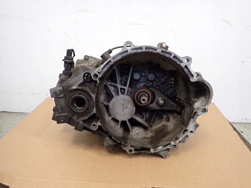 HYUNDAI i30 1.6 CRDi 09-11 SKRZYNIA BIEGÓW MANUALNA 6 BIEGÓW 2/8