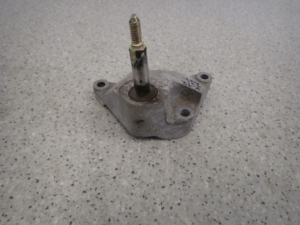 NISSAN MICRA K12 1.2i AUTOMAT 02- ŁAPA GÓRNA SKRZYNI BIEGÓW 8/8