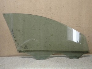 KIA CEED 06-12 SZYBA DRZWI PRZEDNICH LEWYCH 2/2 MINIATURA