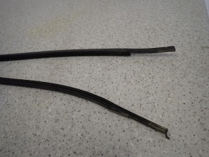 NISSAN NOTE 06-12 LISTWA DACHOWA LEWA LUB PRAWA 3/3 MINIATURA