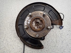 KIA VENGA 09- TARCZA KOTWICZNA ZWROTNICA TYLNA PRAWA 3/6 MINIATURA