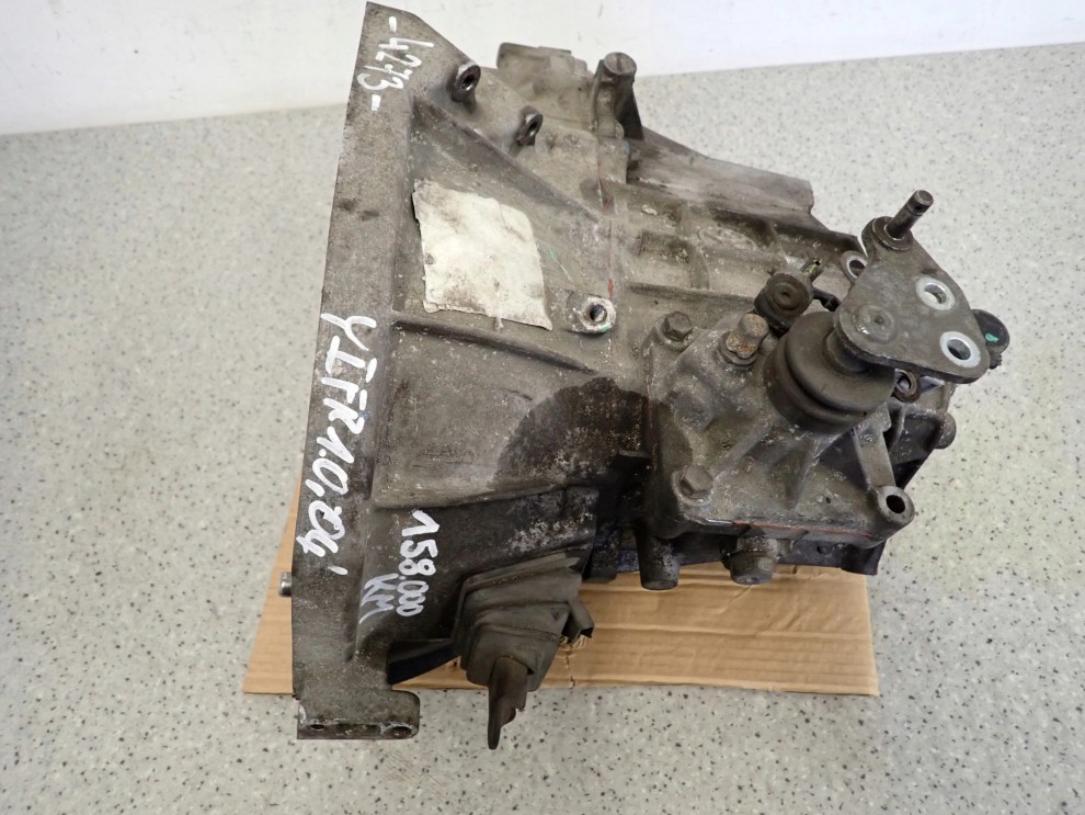 TOYOTA YARIS 1.0 BENZ FR 03-05 SKRZYNIA BIEGÓW 5/7