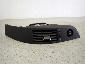 COROLLA VERSO 04-08 KRATKA NAWIEWU GNIAZDO ZAPALNICZKI 3/7 MINIATURA