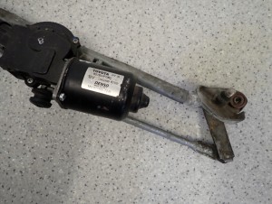 TOYOTA COROLLA VERSO 04- MECHANIZM SILNICZEK WYCIERACZEK PRZEDNICH KOMPLET 3/8 MINIATURA