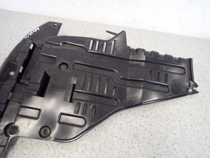 SUZUKI SX4 SEDICI 06-13 OSŁONA DOLNA SILNIKA LEWA 2/8 MINIATURA