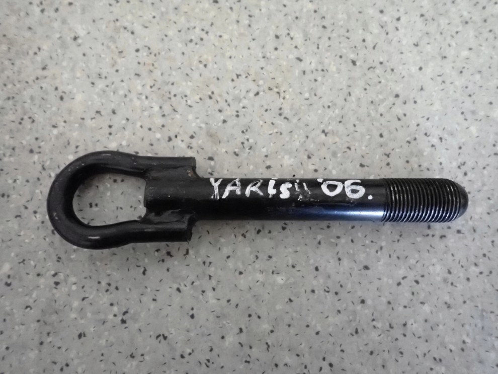 TOYOTA YARIS II 06-11 UCHO HOLOWNICZE HAK 1/3