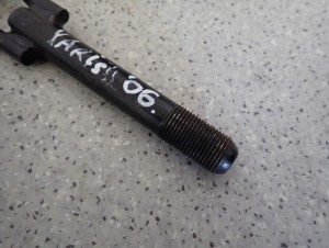 TOYOTA YARIS II 06-11 UCHO HOLOWNICZE HAK 2/3 MINIATURA