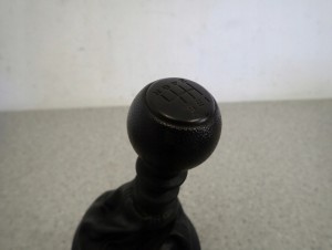 FIAT SEDICI SUZUKI SX4 06-1.9 DDIS LEWAREK GAŁKA DŹWIGNIA ZMIANY BIEGÓW 7/8 MINIATURA