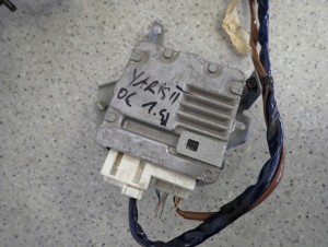 TOYOTA YARIS II 06-09 KOLUMNA KIEROWNICZA WSPOMAGANIE 2/10 MINIATURA