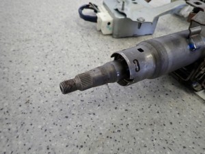 TOYOTA YARIS II 06-09 KOLUMNA KIEROWNICZA WSPOMAGANIE 6/10 MINIATURA