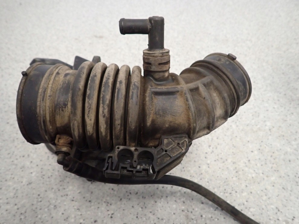 NISSAN ALMERA N16 1.5 BENZ 00-02 RURA POWIETRZA DOLOT 3/5