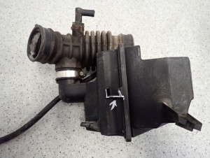 NISSAN ALMERA N16 1.5 BENZ 00-02 RURA POWIETRZA DOLOT 4/5 MINIATURA