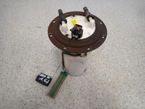 KIA CEED 06-12 1.6 CRDI CZUJNIK POZIOMU PALIWA PŁYWAK 1/4 MINIATURA