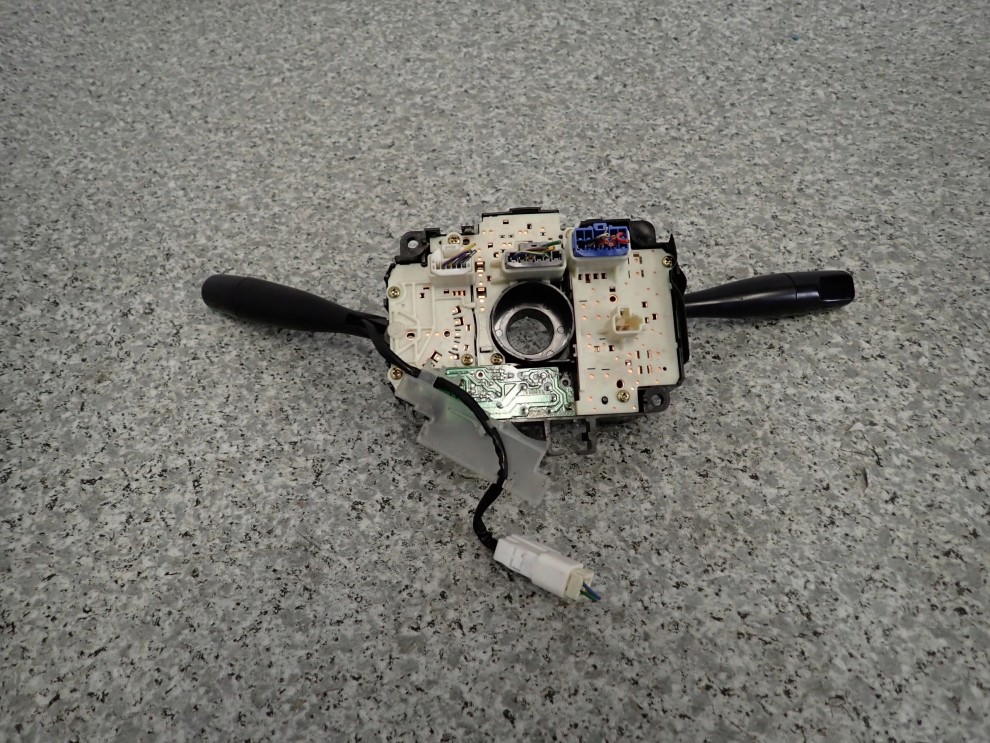 SUZUKI IGNIS 00-03 PRZEŁĄCZNIK ZESPOLONY ŚWIATEŁ WYCIERACZEK 5/6