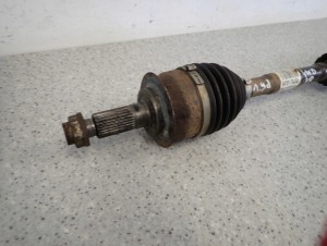 SUZUKI SX4 SEDICI 4WD 1.9 DDIS 06-13 PÓŁOŚ PRZEDNIA PRAWA 6/8 MINIATURA