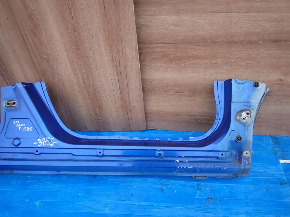 SUZUKI SX4 S-CROSS 13- PRÓG PRAWY ZUM 3/11