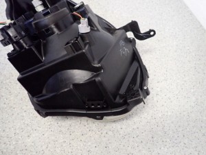 SUZUKI ALTO 09- LAMPA PRZEDNIA LEWA REFLEKTOR 9/10 MINIATURA