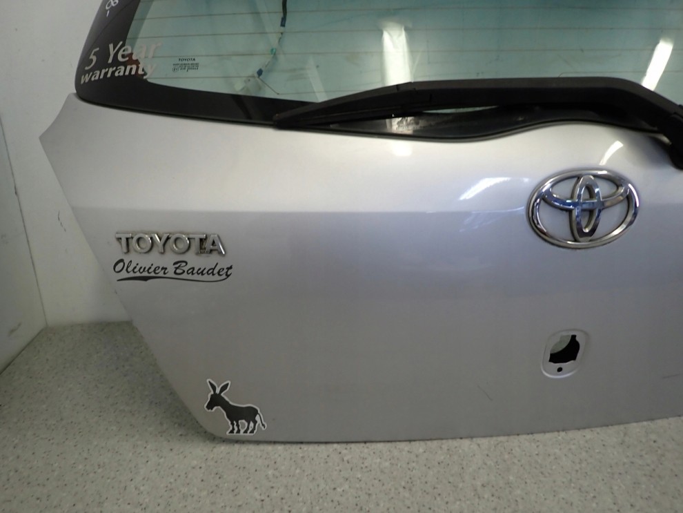 TOYOTA YARIS II 06- KLAPA TYLNA BAGAŻNIKA 1E7 2/11
