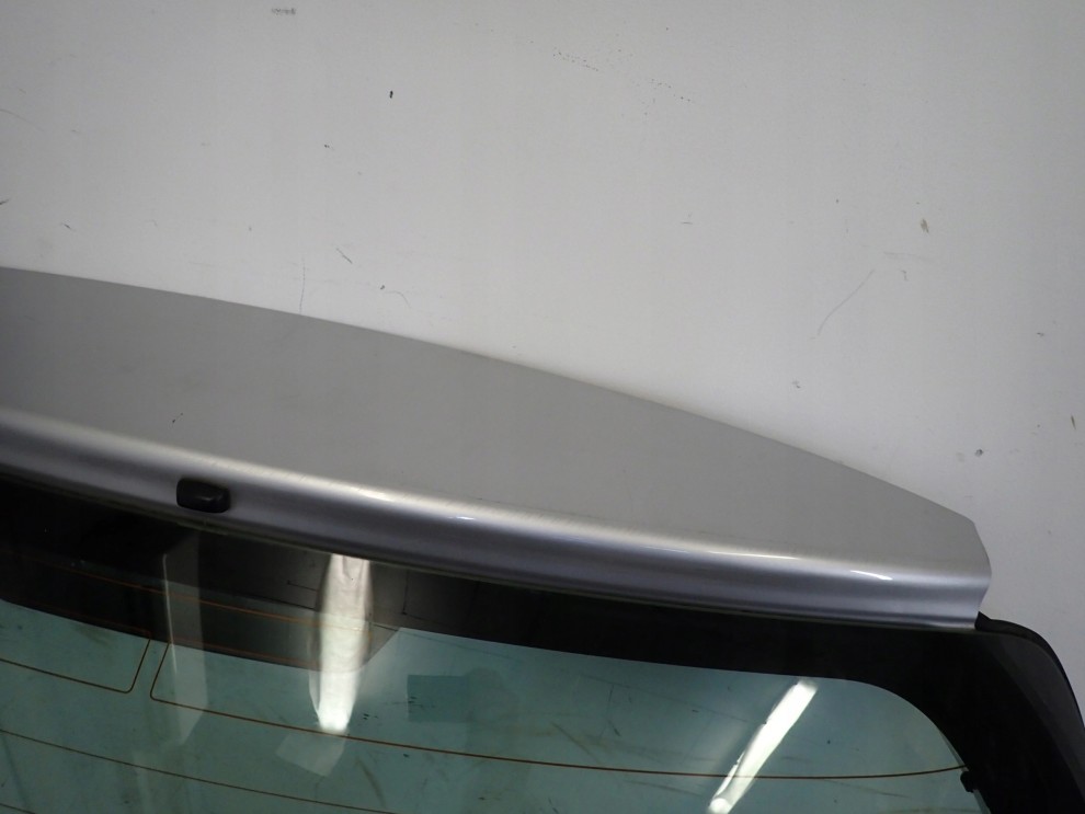 TOYOTA YARIS II 06- KLAPA TYLNA BAGAŻNIKA 1E7 6/11